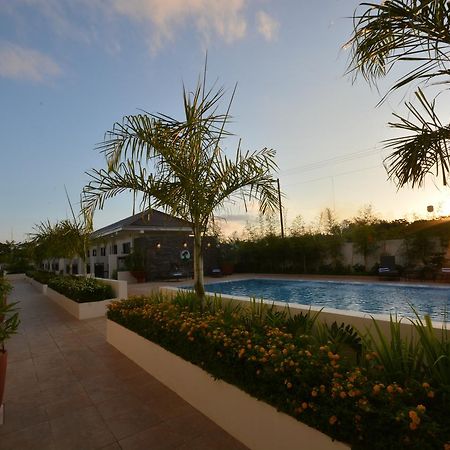 เซาท์วินด์ ปาลาวัน Hotel Puerto Princesa ภายนอก รูปภาพ
